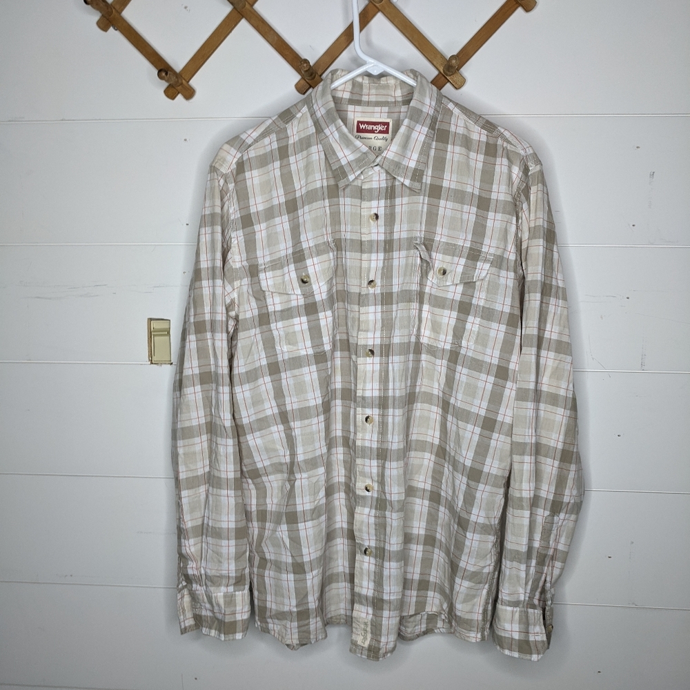 Wrangler button down shirt